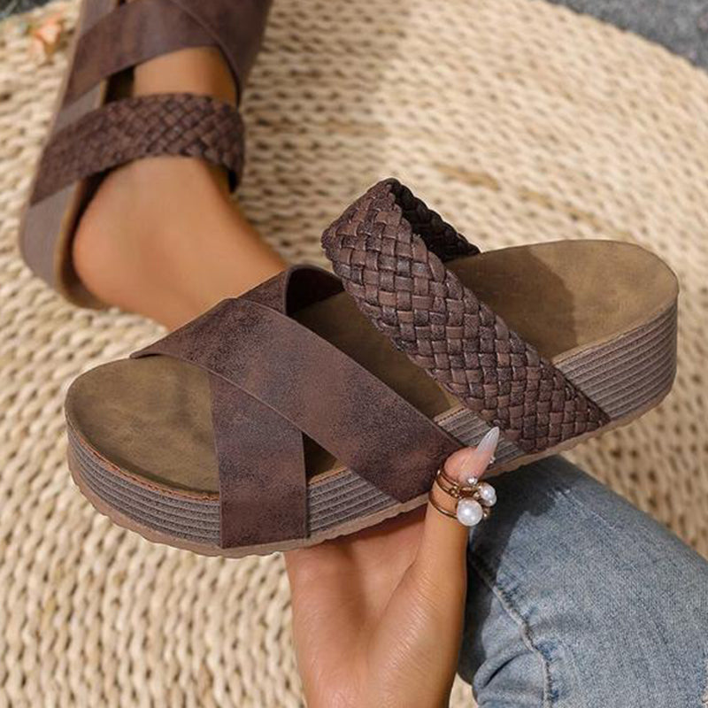 👡 50% RABATT! ☀️ Kilklackssandaler – Dubbla Remmar, Plattform & Perfekt För En Trendig Sommarlook 💃