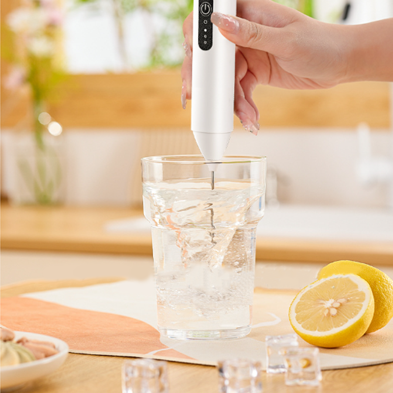 🥤 50% RABATT NU! ⚡ Elektrisk Drinkskummixare – 3 Hastigheter & USB-Återuppladdningsbar ☕