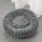 🐶 50% RABATT NU! 🛏️ Ultramjuk Rund Lugnande Husdjursbädd – Den Perfekta Sovplatsen för Hundar & Katter – Upphöjd Kant & Ortopediskt Stöd 🌙